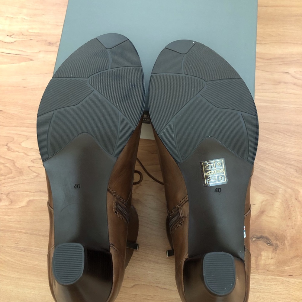 Spring Step Nwt Booties - image 5